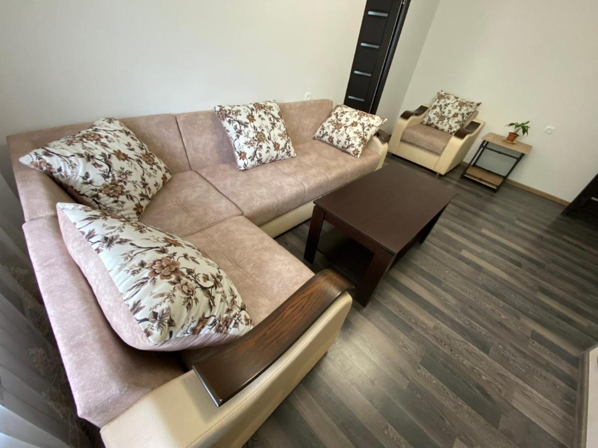 Lovely 2-Bedroom Apartment Near Ayb School ディリジャン エクステリア 写真